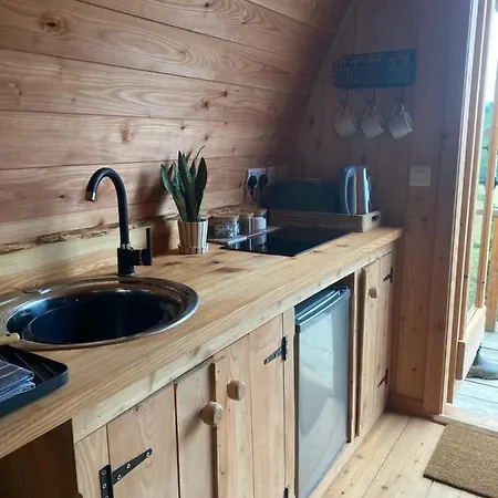 Hendre-Aur Glamping Pod Hotel Machynlleth Exterior photo