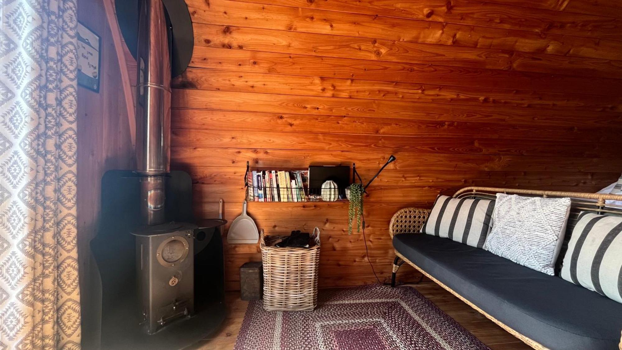 Hendre-aur Glamping Pod